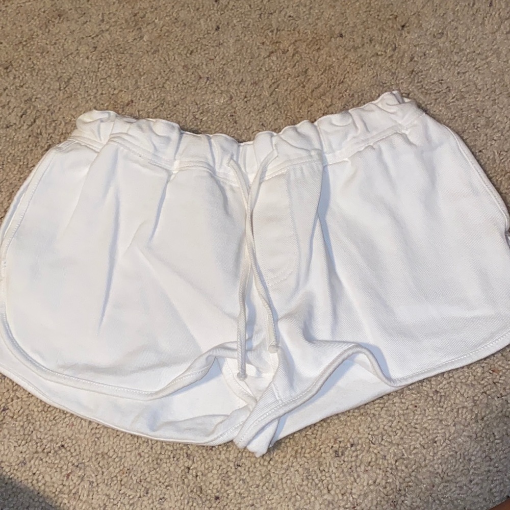 SADIE & SAGE WHITE DRAW STRING JEAN SHORTS